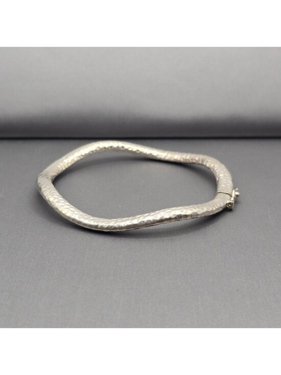 Unbranded Jewelry - VTG Hammered Sterling Silver Bangle Bracelet Wavy Puffy Organic Statement 7.5"